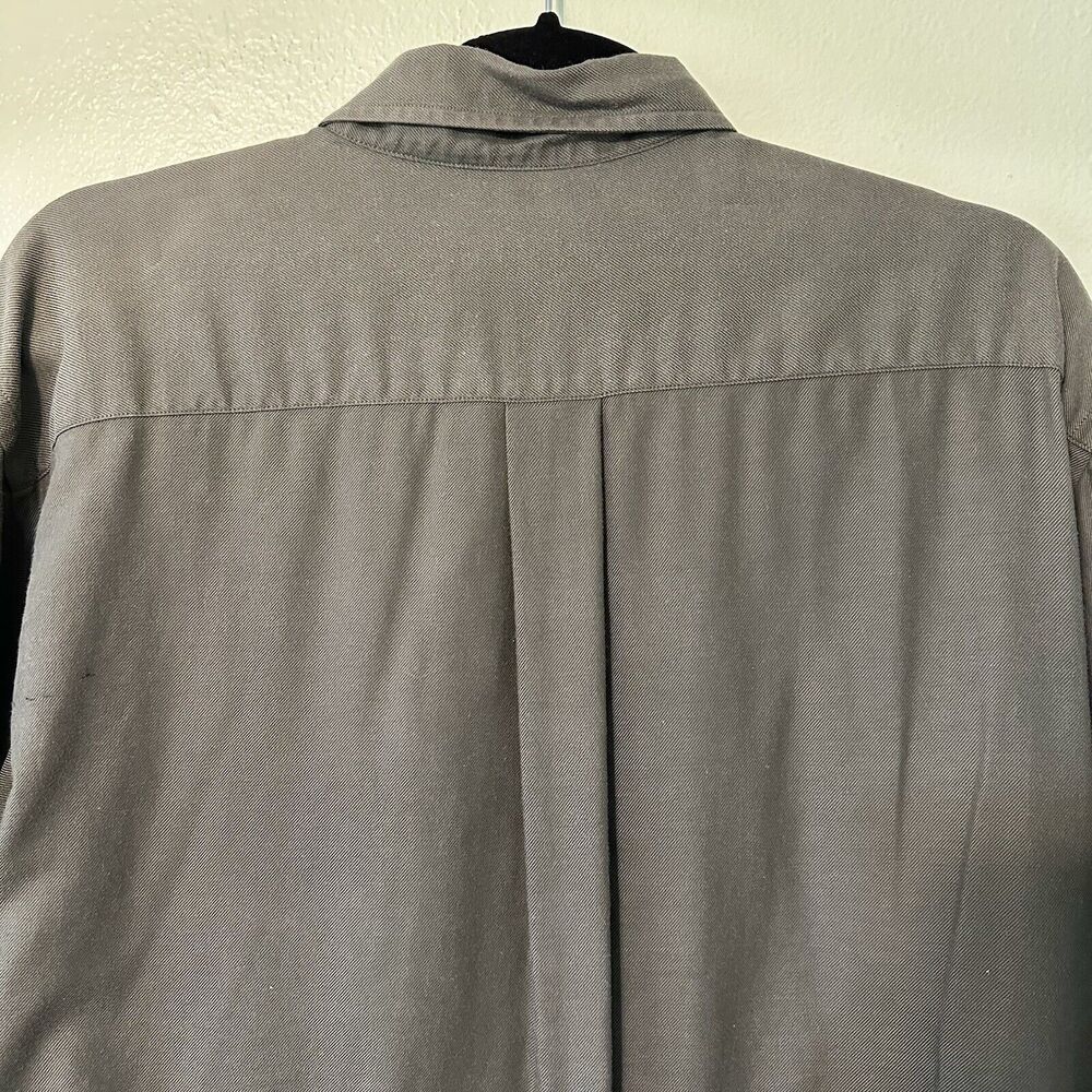 Brooks Sport Men's‎ Button Down Shirt Size Medium Charcoal 100% Cotton - Picture 9 of 10